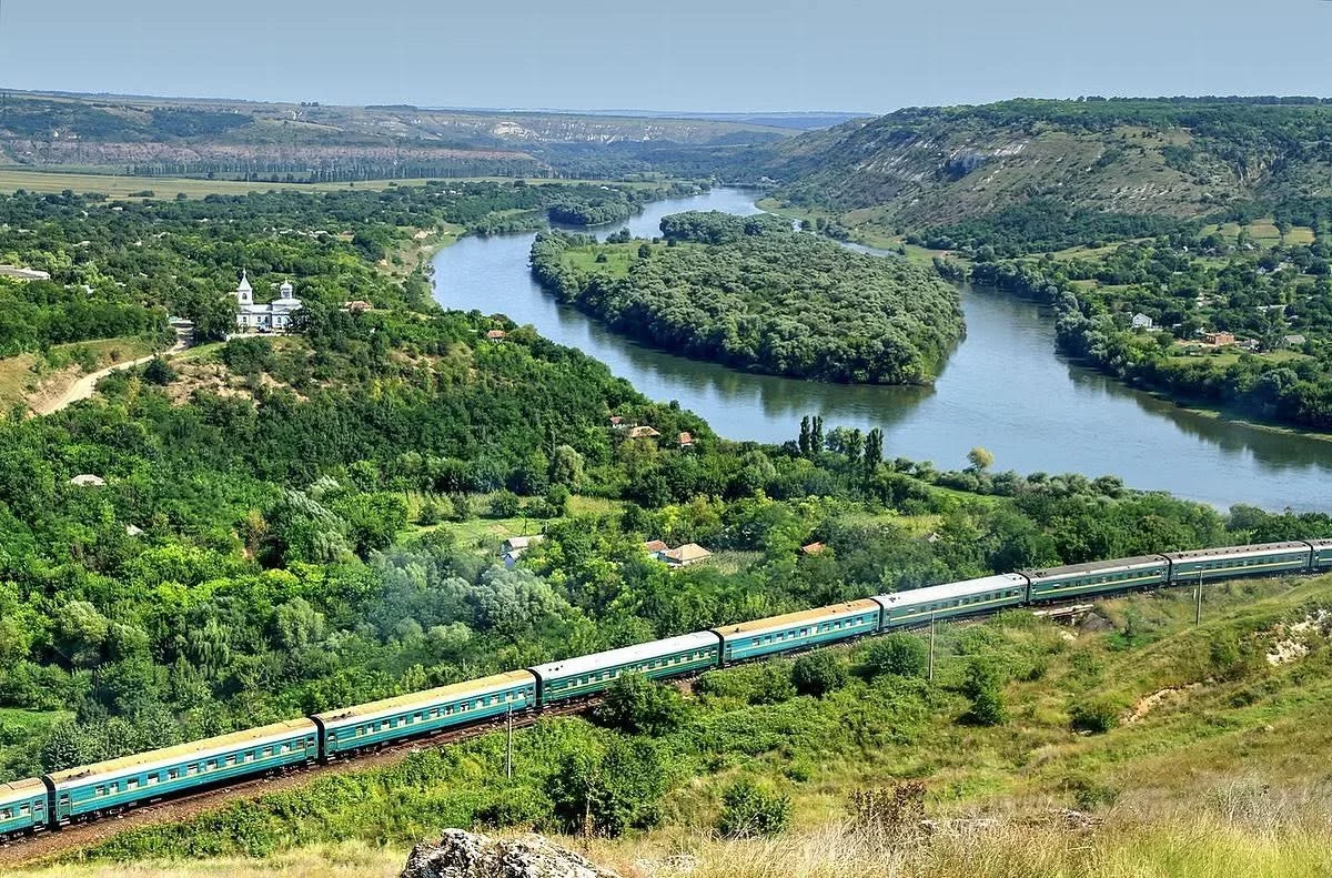 Moldova’da Doğa ve Yürüyüş Rotaları